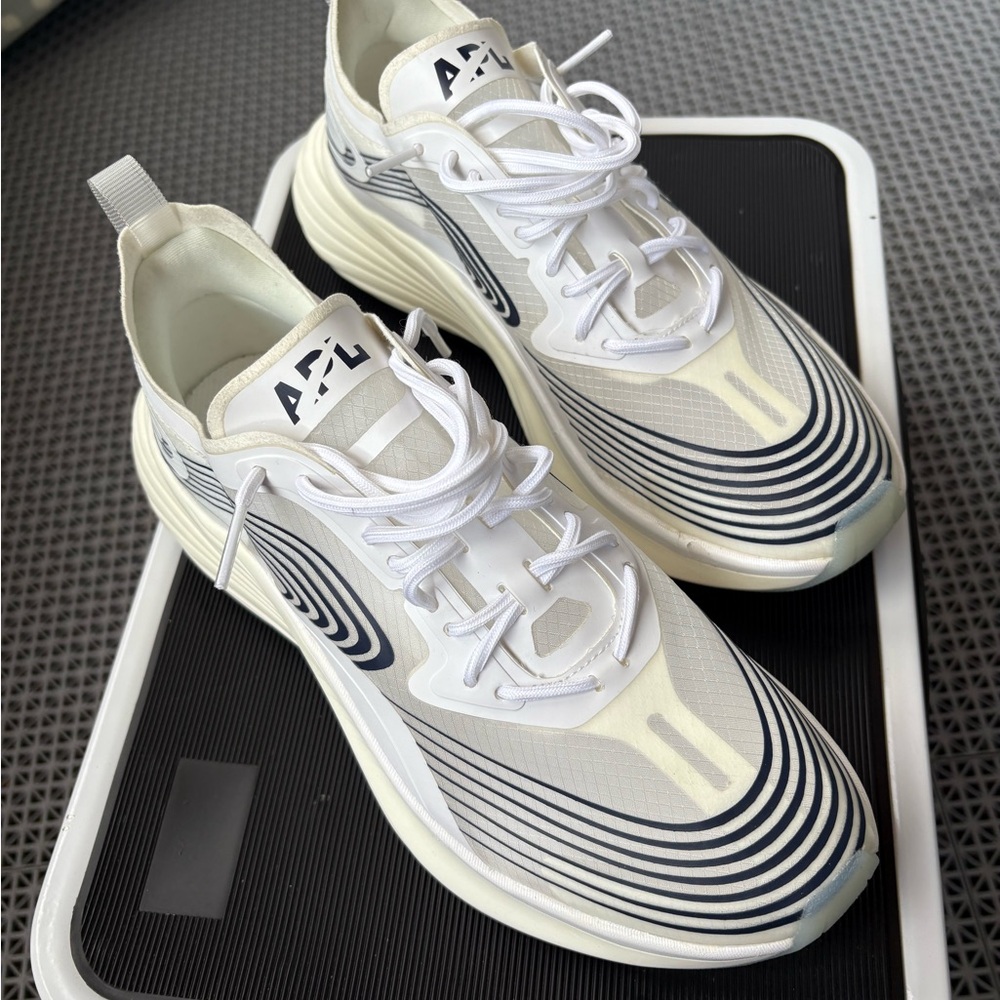 APL Streamline Running Shoes M 7.5 White/Clear/Midnight